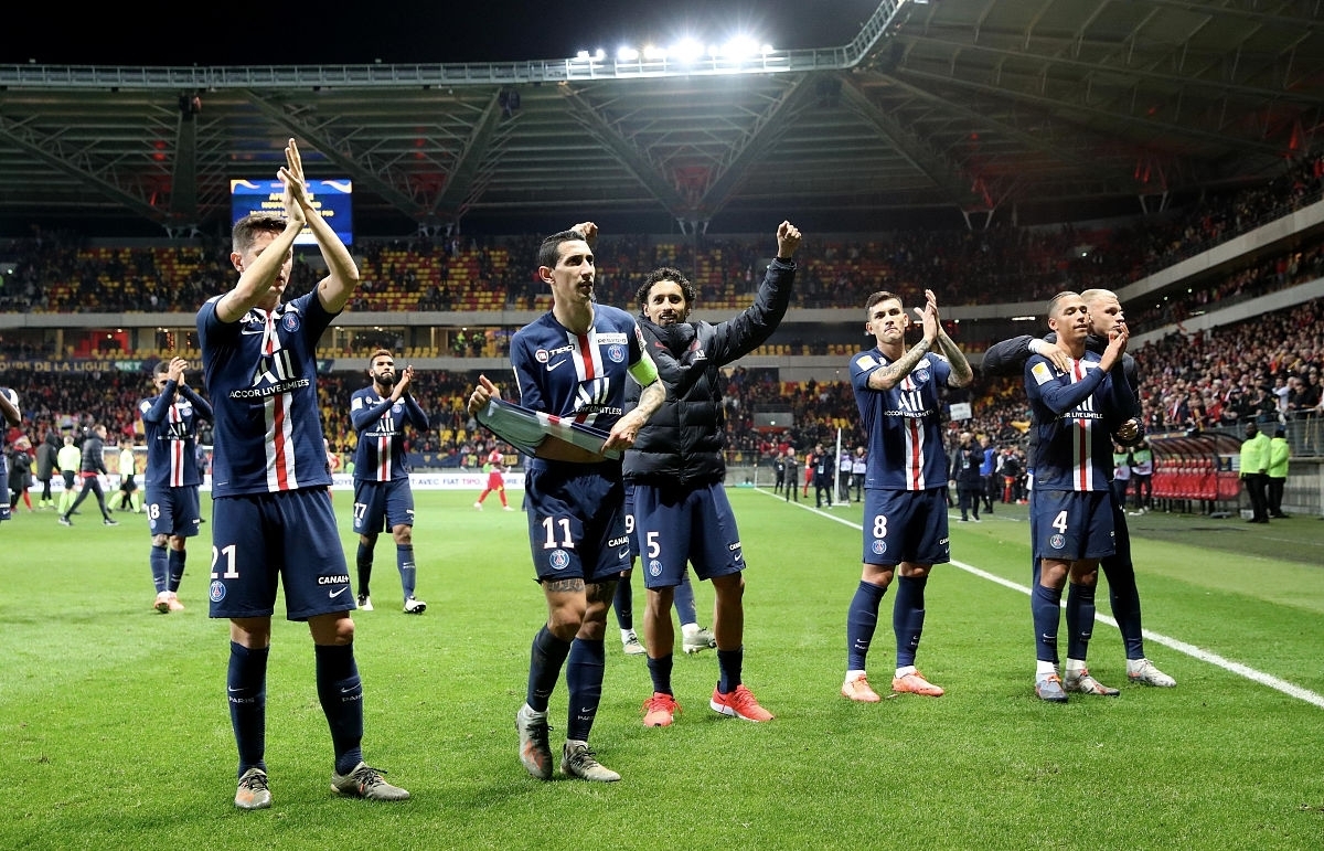 包含勒沃库森训练开放日；赛前门线救险引欢呼；欧篮联在即；更衣室氛围转暖的词条-开云官方app入口