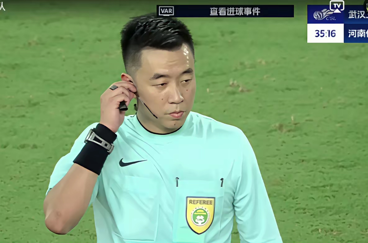 关于武汉三镇今夜内部沟通，志在法国杯名次提升，气氛紧张，球探报告显示潜力的信息